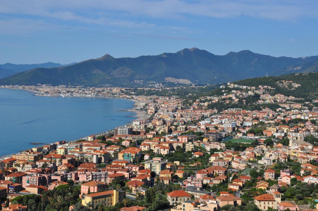 Via Battisti 231 1 Apartment Pietra Ligure Ngoại thất bức ảnh