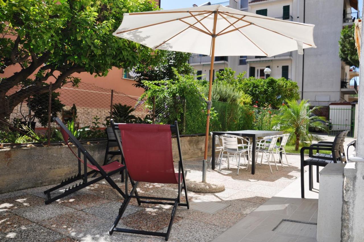 Via Battisti 231 1 Apartment Pietra Ligure Ngoại thất bức ảnh